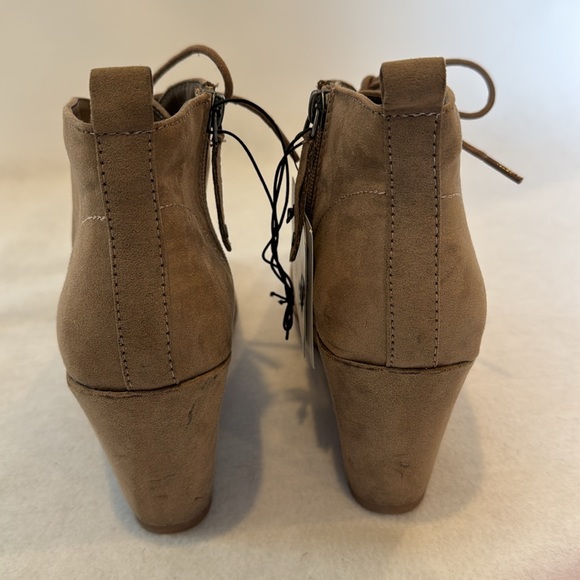 DV Dolce Vita Target Women's Taupe Booties Boots Lace Up Zipper Wedge Size 9.5 - Picture 3 of 13